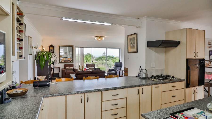 4 Bedroom Property for Sale in Kleinbaai Western Cape